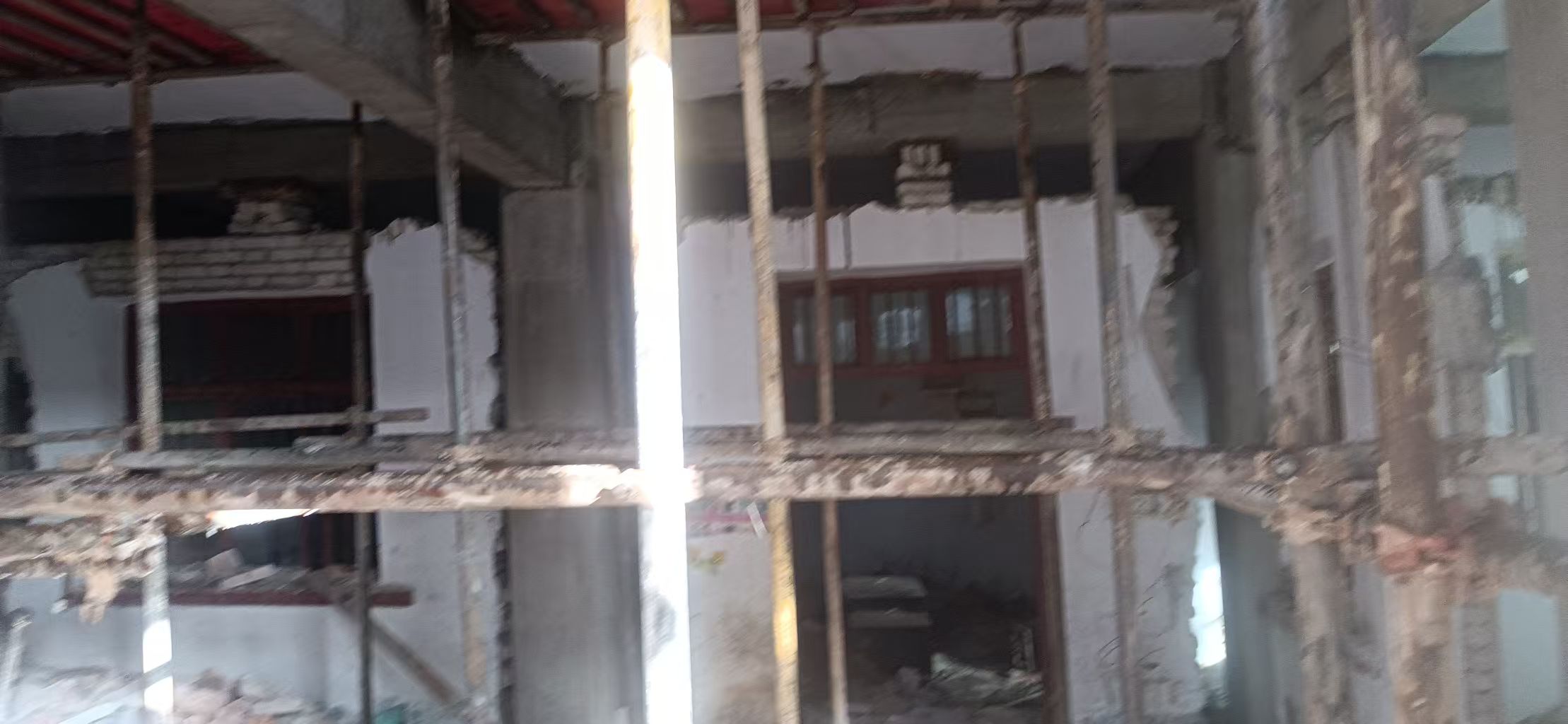 自贡市房屋改框架墙体改大梁 - 方案